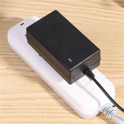 Universal Ladegerät UK Stecker 21V für Akkuschrauber Lithium Akku Kettensäge - Bild 5 von 9
