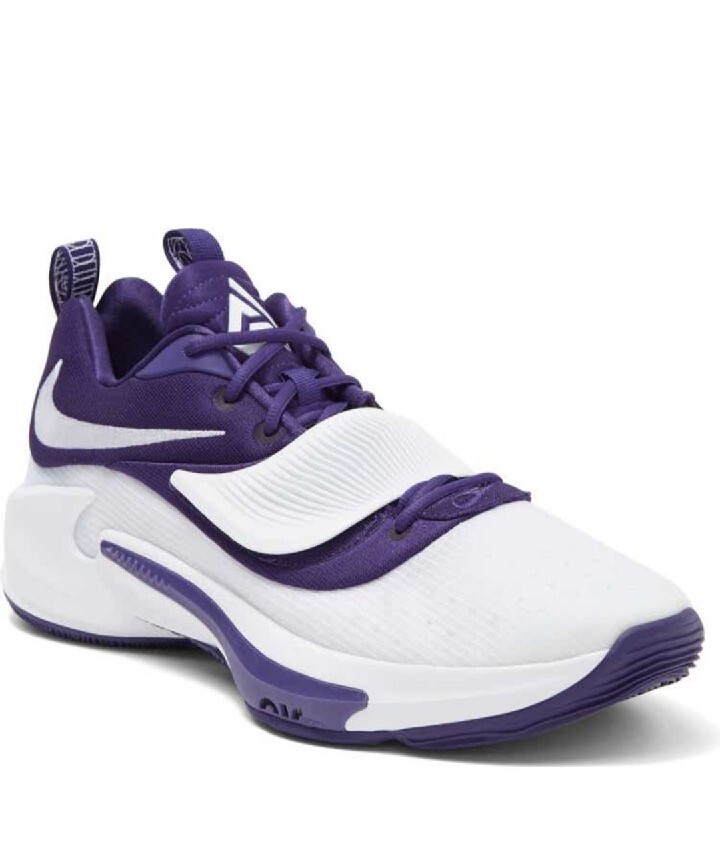 ナイキ ☆ エアズーム ☆ NIKE Zoom Freak 3 Basketball Shoes Amazon.com | Nike Men's Zoom Freak 3 NRG Action Red/White