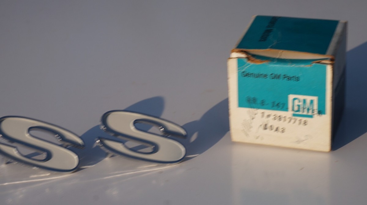 NOS GM 1967 Chevy Camaro SS Super Sport Letter Emblem Pair 3917718