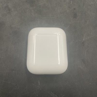 Genuine Apple Airpods (1st Generation) With Lightning Charging Case (A1602)