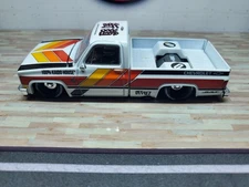 Mini GT Kaido House Chevrolet Silverado Kaido Works V1 1/64 #082 Opened