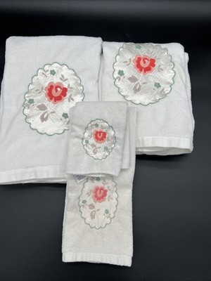 VTG After Bath Luxury Embroidered Pink Floral Towel Set Cottagecore Made USA