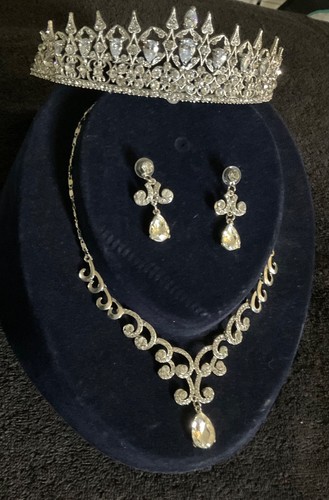 Luxury Crown Bridal Silver Tone Set Rhinestone Tiara Necklace Earrings Wedding - Picture 2 of 19
