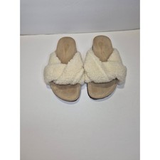 Anthropologie faux fur cream color, size 40 comfort slippers.