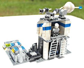 LEGO Factory Space 10191 Star Justice w/ Droids, Astronauts 100% Complete