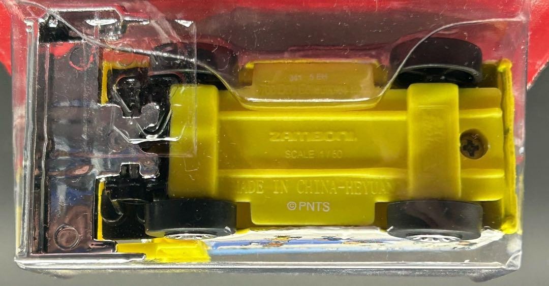 Snoopy Zamboni PEANUTS ZAMBONI Diecast Ice Resurfacer From Japan