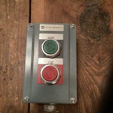 Allen Bradley 800T-2TA Pushbutton Station Oil Tight.  Nice And Clean.