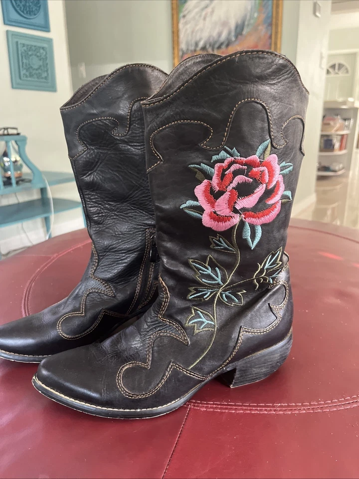 Bota Vaquera Western Cuero Bordada Talla 39 (8) Muy Buen Estado Foto 3 de 4