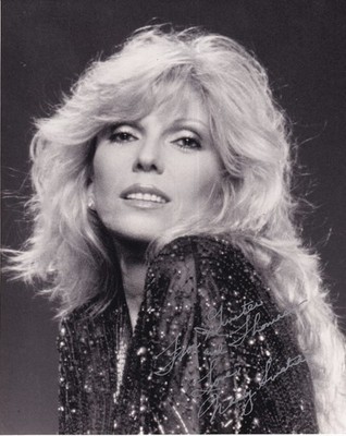 Nancy Sinatra z.B. ''These Boots Are Made for Walkin''' - original signiert