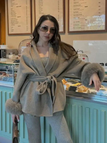 Solide Schnürjacke Kunstfellärmel Damen Elegant Mittellang V-Ausschnitt Wollmischung - Bild 4 von 29