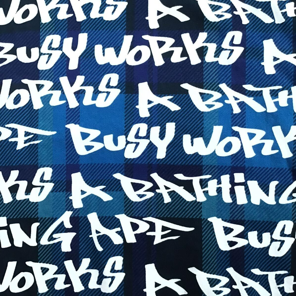 A BATHING APE アベイシングエイプ グラフィティーチェック 青 L