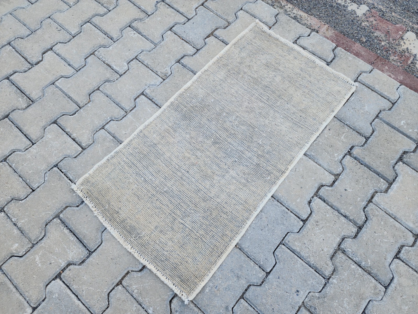 Picture 3 of 9