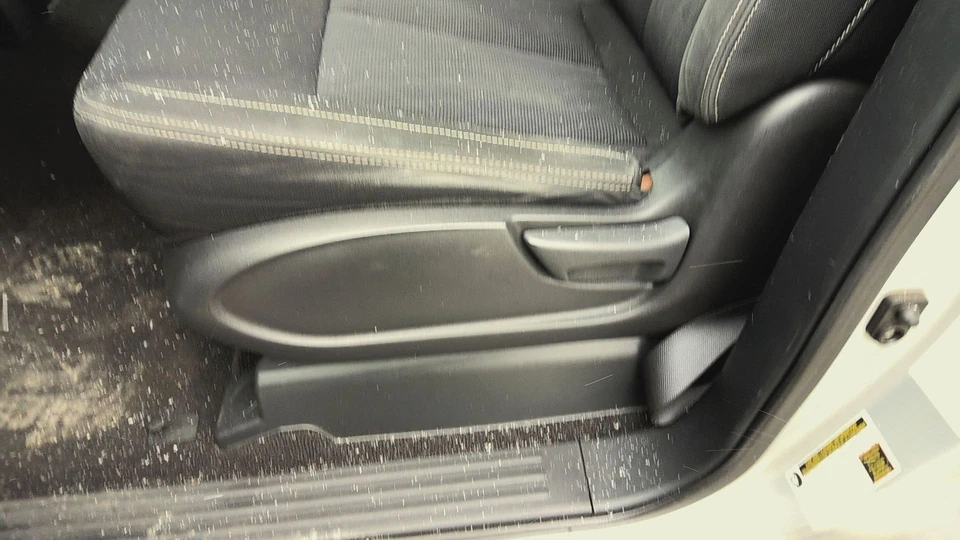 17 NISSAN TITAN XD Front Seat BenchStandard Cab Driver blackg Foto 4 de 4