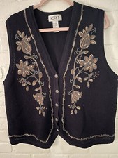 KORET Women  s Sweater Vest Med Hand knitted Color Black/Tan NWOT