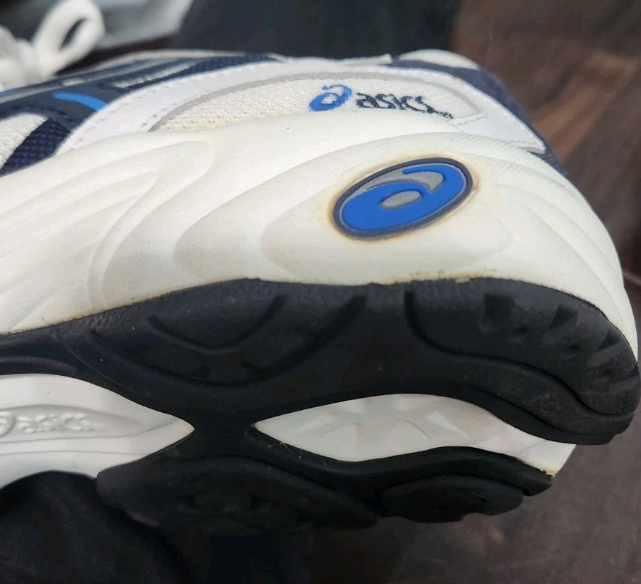 Deadstock Vintage ASICS Running Shoes Trainers TK61F White Blue