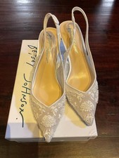 New in box Betsey Johnson Nikki Beaded Slingback Pointed Toe Heels Size 8, Ivory