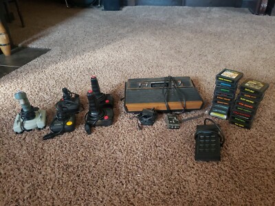 Vintage Atari CX2600a Video Computer System With 5 Controllers, 17 games, pad