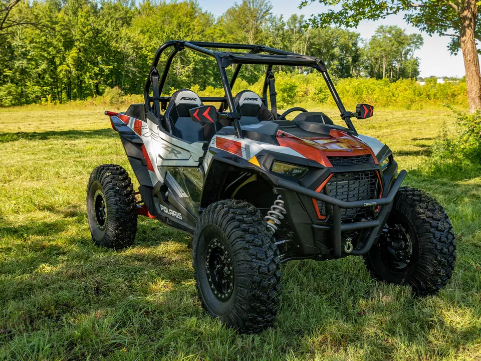 Parachoques delantero de bajo perfil SuperATV para Polaris RZR 900 / S / 4 (2015-20) - negro Foto 3 de 4