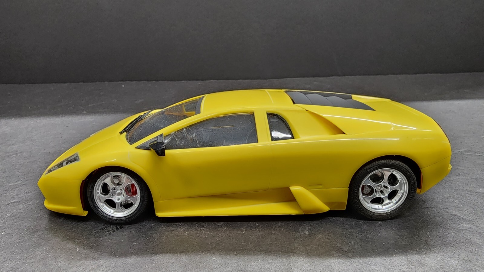 FUJIMI LAMBORGHINI MURCIELAGO BUILT 1/24 CC29