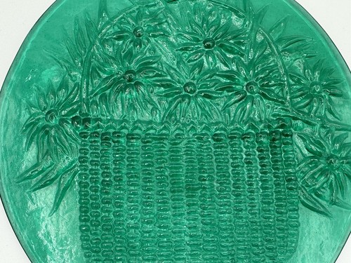 Vintage Green Pressed Glass Sun Catcher Nantucket Basket With Flowers 8” - Picture 6 of 7