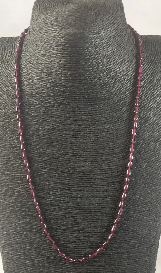 Vintage Genuine Garnet Bead Necklace Screw Clasp 24" Long Necklace - Image 2 of 3
