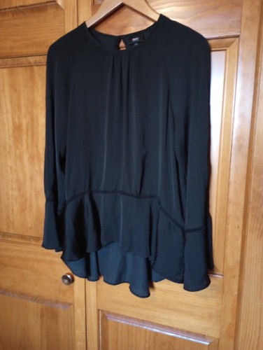 Blusa de crepé Peplum negra Mossimo XS encaje, brazos con volantes, cintura ojo de cerradura espalda nueva sin etiquetas - Imagen 23 de 24