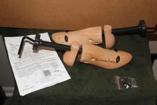 KevenAnna Professional 2-Way Wooden Shoe Stretcher Pair - Men's or Women's
