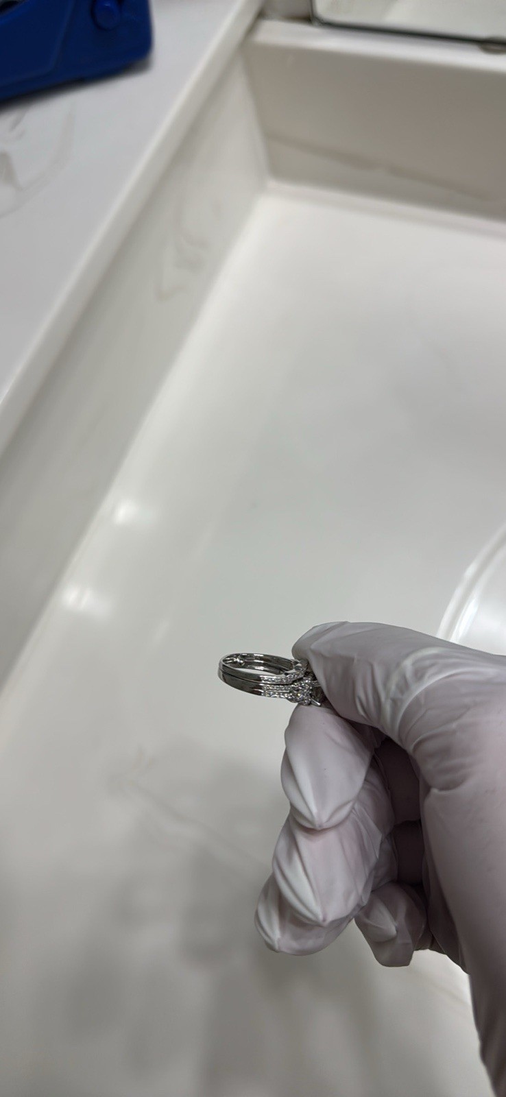 engagement ring - image 3