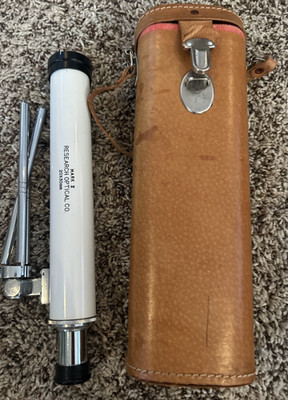 VINTAGE Mark II Research Optical Co 20X30mm Telescope with Leather Case