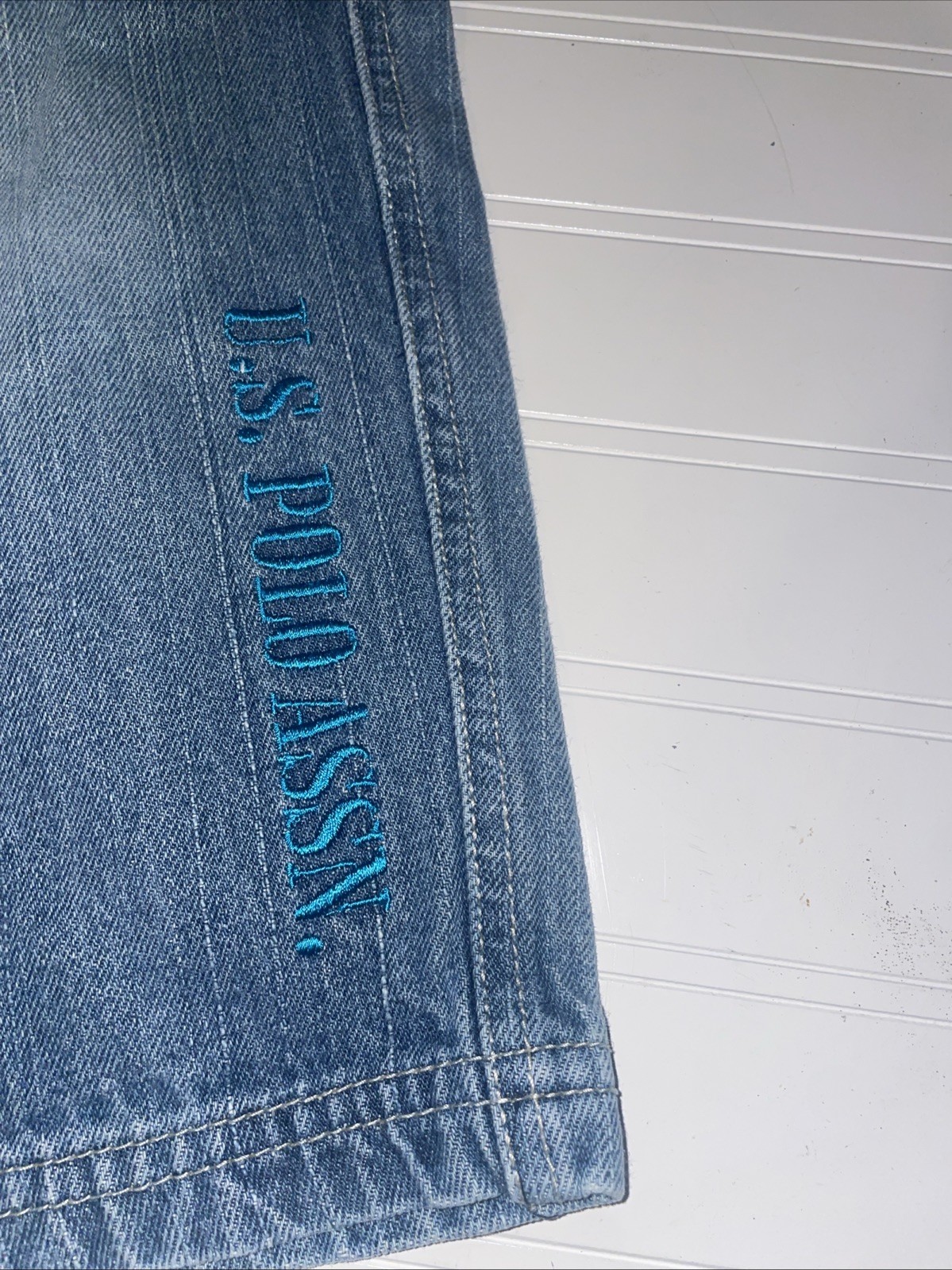 Size 4 T Medium Wash Pockets