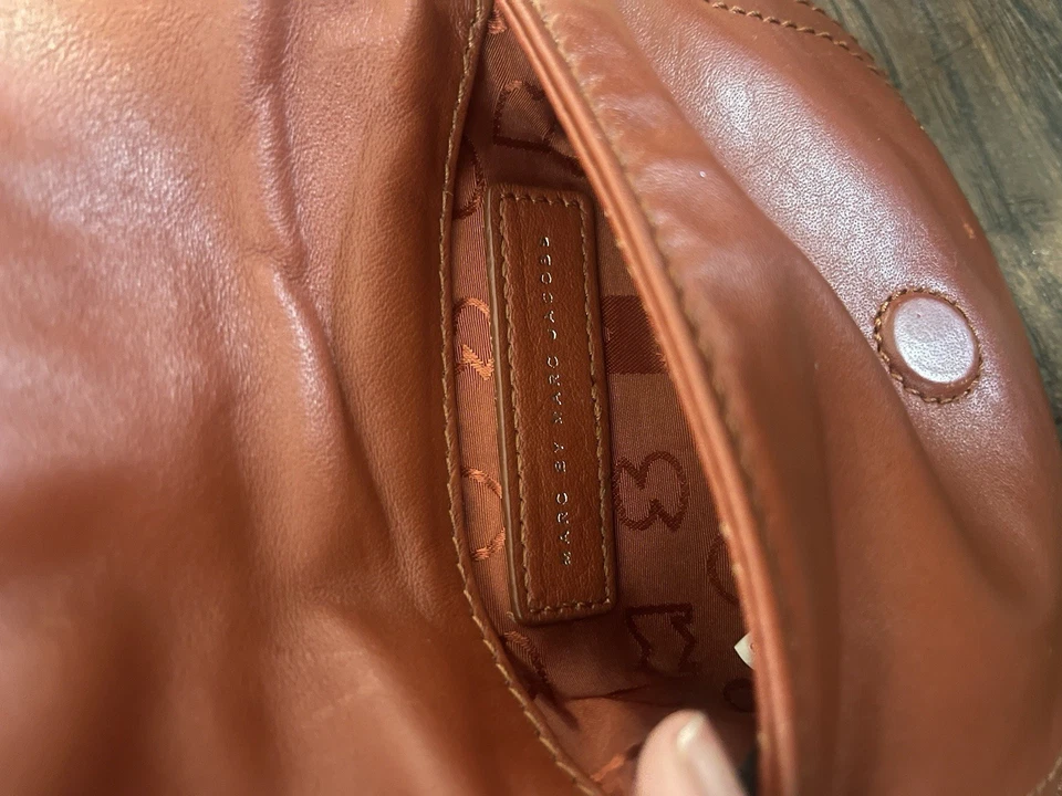 Cartera Bandolera Marc Jacob Pétalo Metal Pájaro Usada (valor $329) Marrón Dorado Foto 4 de 4