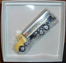 Shell Formula Gasoline Tank Wagon '94 Winross Truck