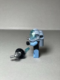 LEGO Mr Freeze Minifigure DC Super Heroes Set 76000 sh0049 sh049.