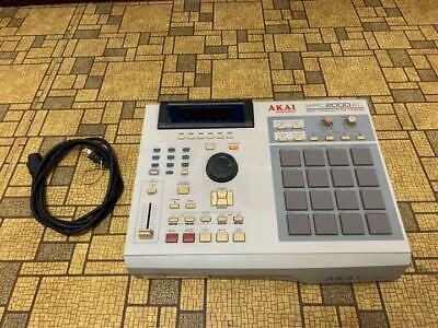 AKAI MPC2000XL Vintage Sampler MPC Music Limited Machine AKAI MPC2000XL Vintage Sampler MPC Music Limited Machine