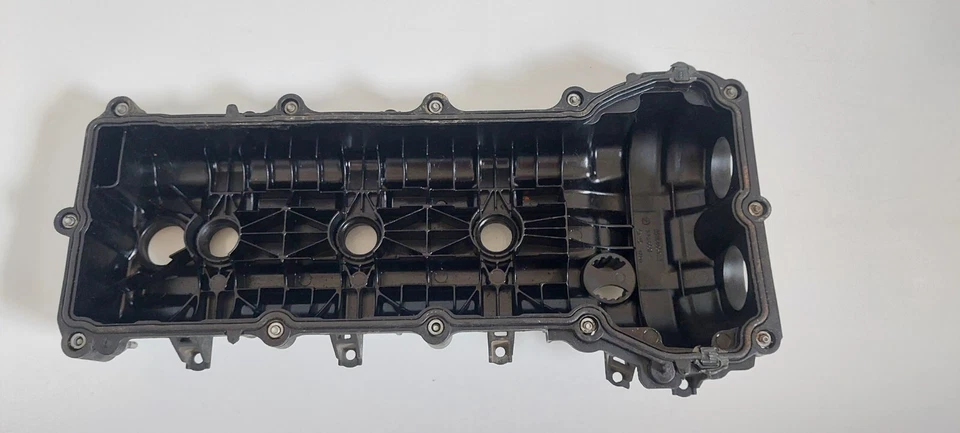 Jeep Chrysler Dodge 3.6 V6 Engine Rocker Cover 05184069 - Image 2 of 4