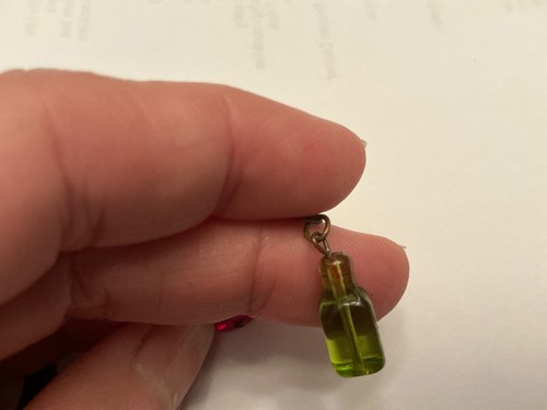 Vintage Bottle Charm Bracelet antique gold tone - Picture 4 of 6