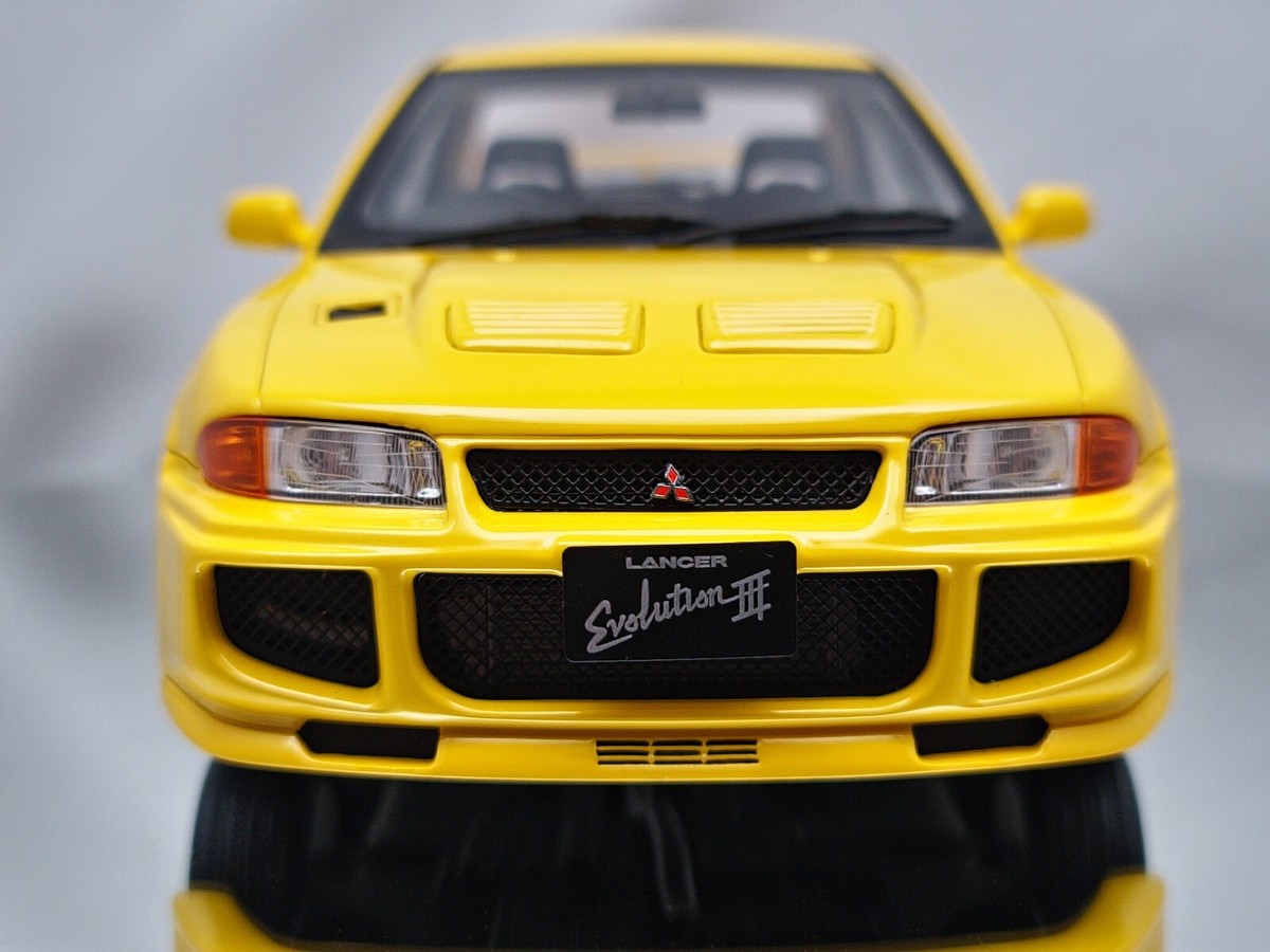 Otto Mobile Mitsubishi Lancer Evo III 1995 Dandelion Yellow Otto Mobile Mitsubishi Lancer Evo III 1995 Dandelion Yellow