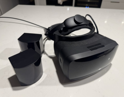 Varjo Aero VR Bundle (2x HTC 2.0 Base Stations)