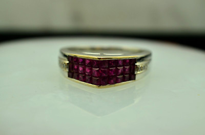 18K Weißgold Pavé Rosa Rubin Chevron Ring Band mit Diamant Akzenten Größe 8,75