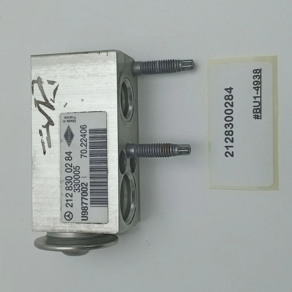 2006-2019 Mercedes-Benz C250 AC Expansion Valve 2128300284 - Image 3 of 4