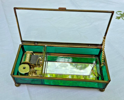 Vintage Jewelry Music Box  Green Glass Clear Etched Lid Mirror Inside