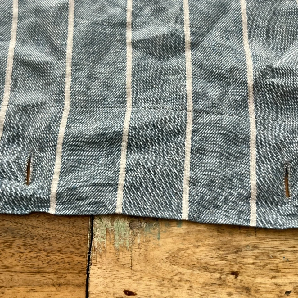 Cortina de ducha de lino Pottery Barn rayas grises 72" x 72" Foto 2 de 4