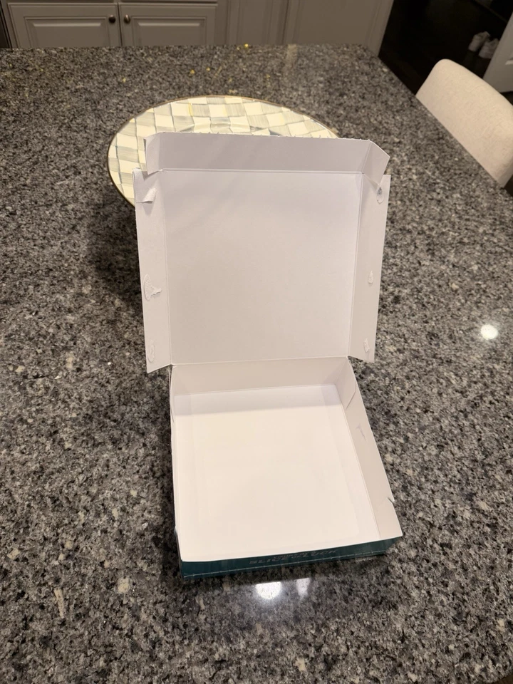 Mountain Dew Baja Blast Pie Empty Box Taco Bell Exclusive Limited Edition Decor - Image 3 of 3