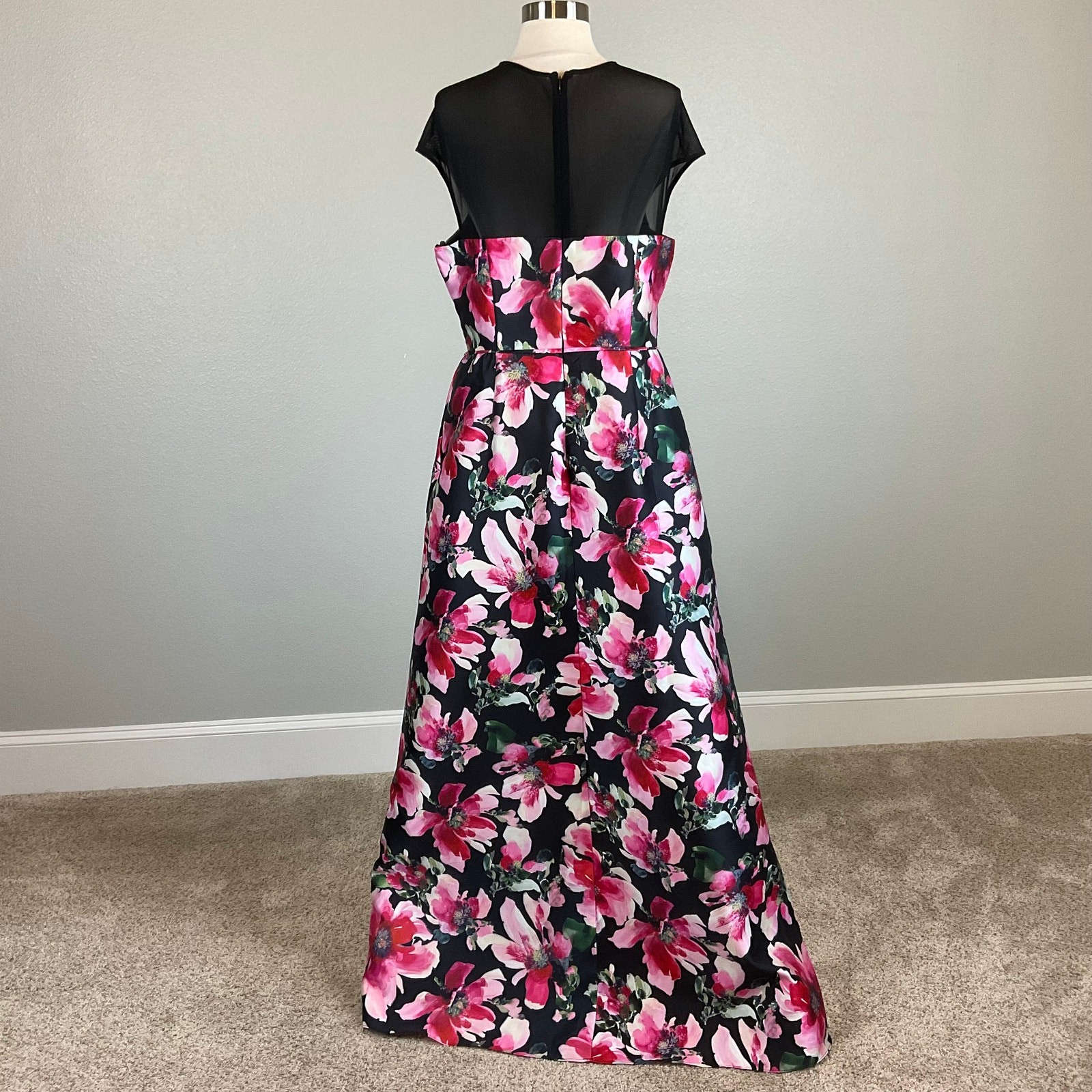 Picture 4 of 10