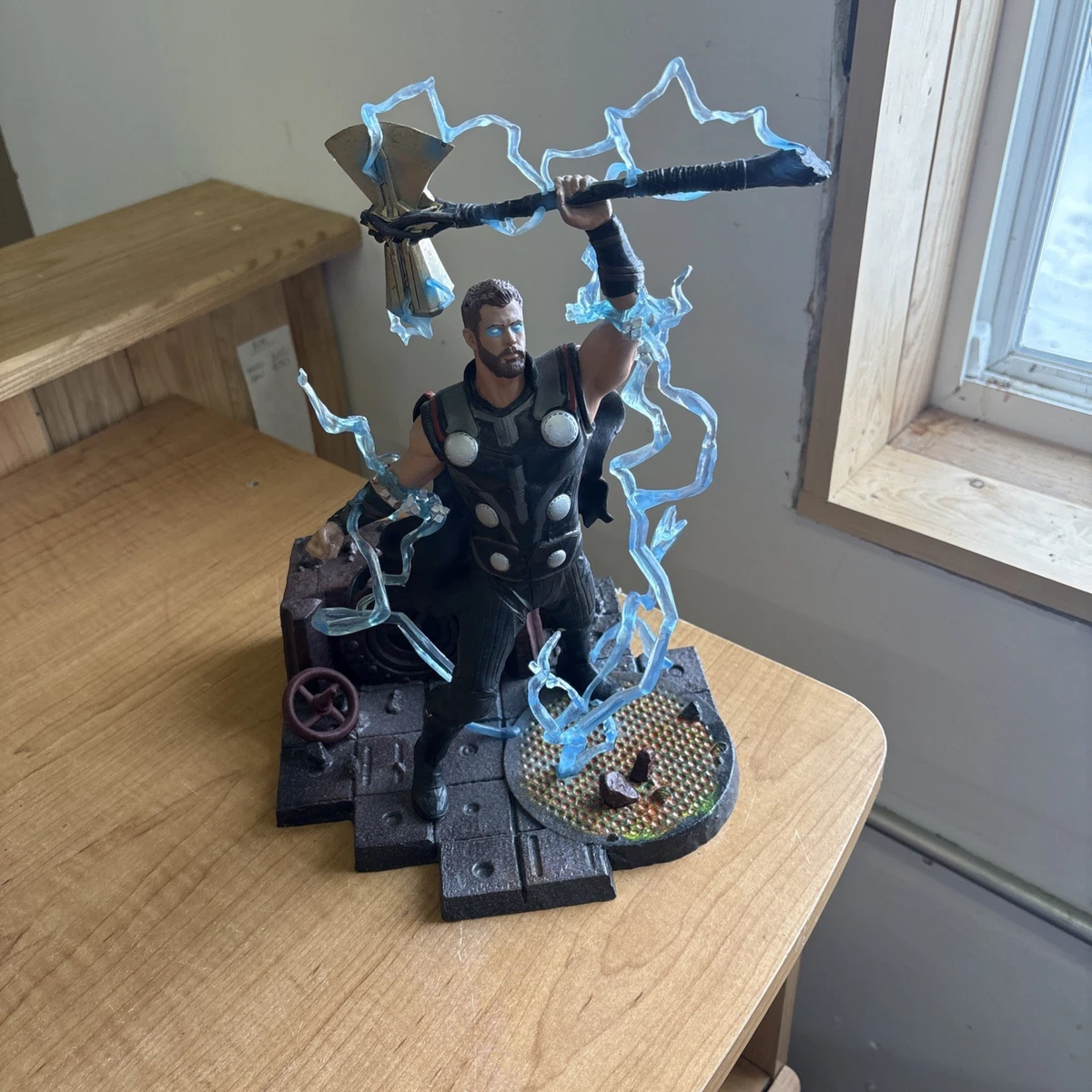 Comansi Thor Action Figure – Statuetta Marvel Dipinta A Mano, 10 Cm, In TPU - 2