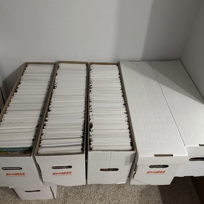 Comic Book Grab Box: 32 Marvel, DC and Indy s. SECRET SLABS!