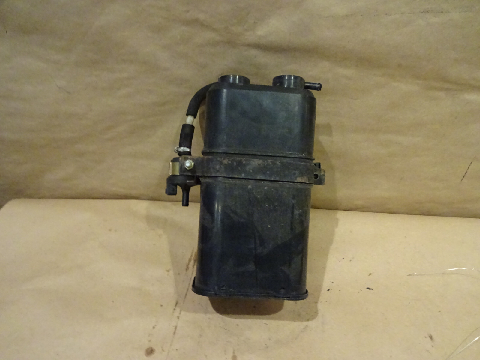 Ferrari 355 5.2 - Fuel Vapor Box With Bracket & Anti Evap Valve  P/N 173791