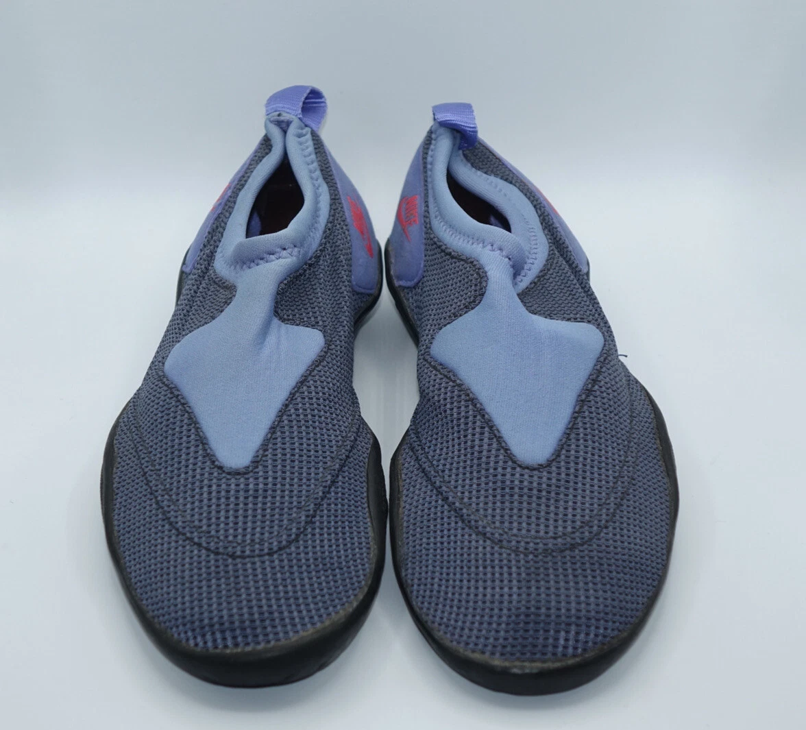 Nike aqua sock 36 women's best sale shoe