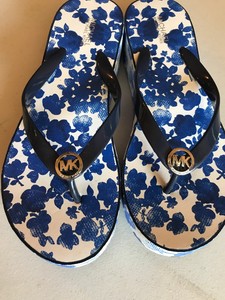 michael kors flip flops womens blue