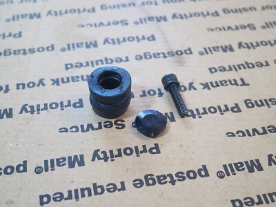 Shindaiwa Chain Saw 300S 360 377 AV Rubber Mount 22154-33731 read listing  BX225